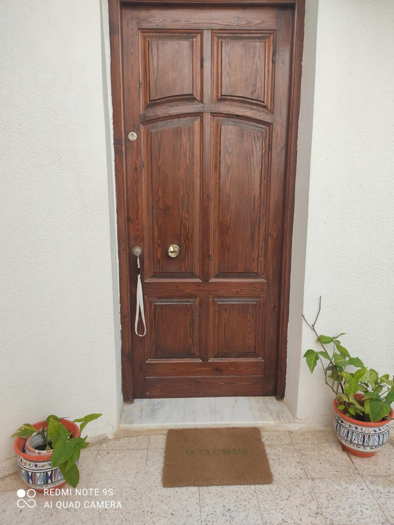 Etage De Villa Avec Jardin, Pres De L'Aireport Et Parking Prive Ariana Exterior photo