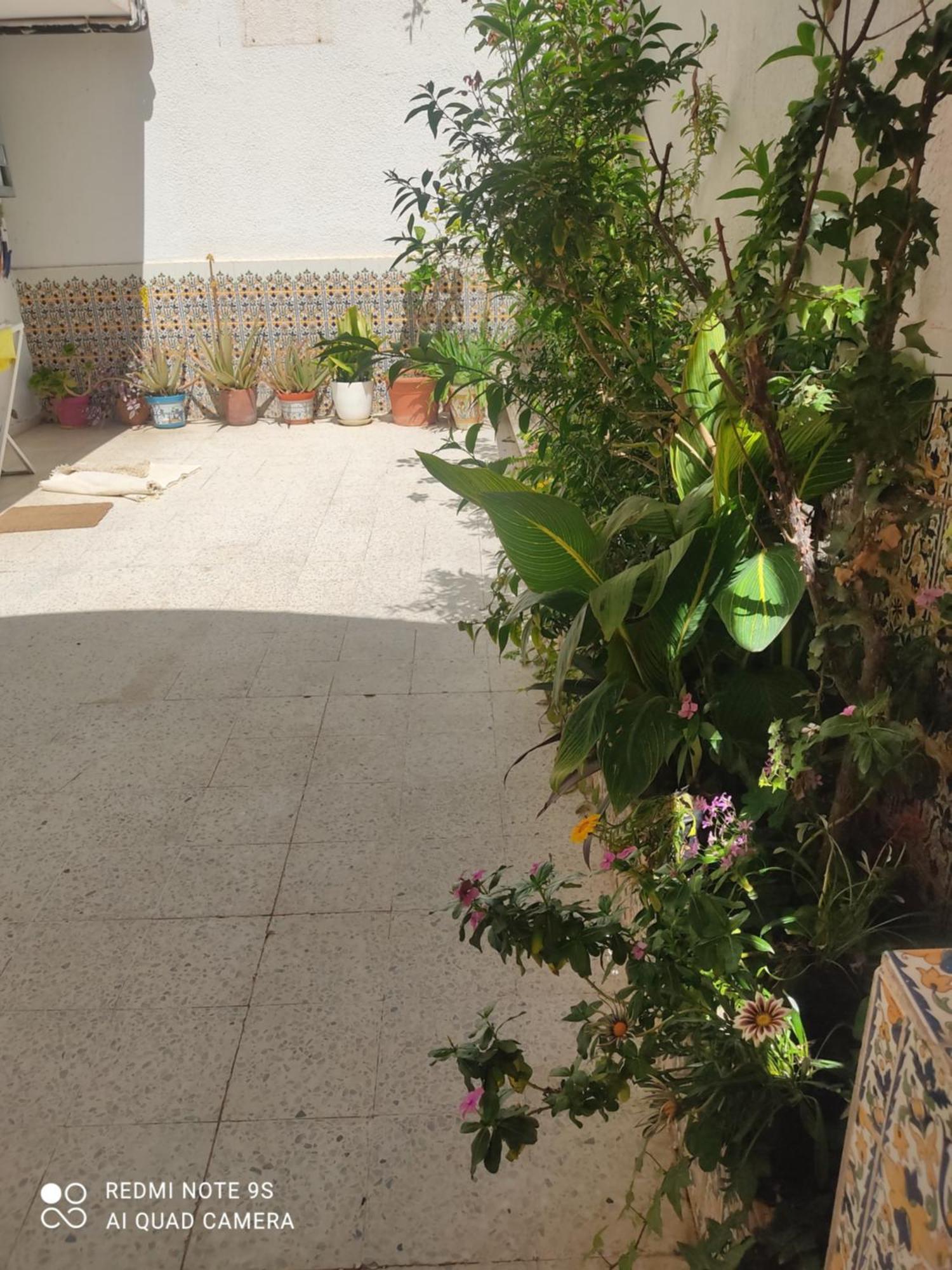 Etage De Villa Avec Jardin, Pres De L'Aireport Et Parking Prive Ariana Exterior photo